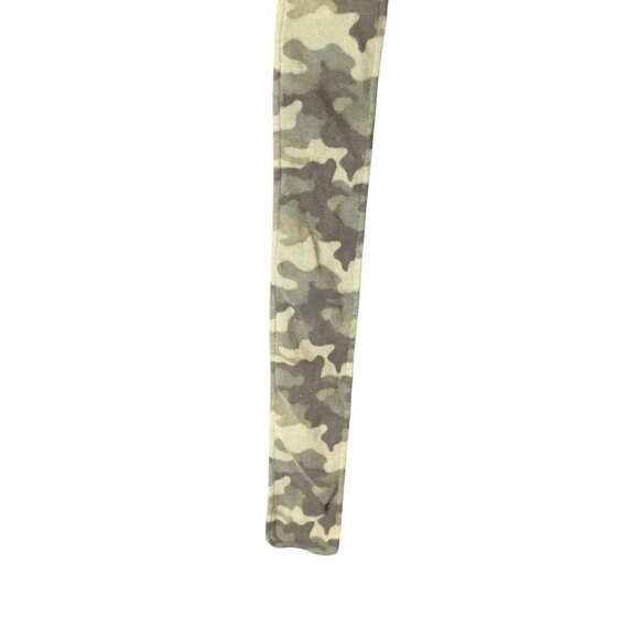 Target Camo Print Scarf Women's One Size Polyester Lightweight Winter Casual Wea - Picture 6 of 9